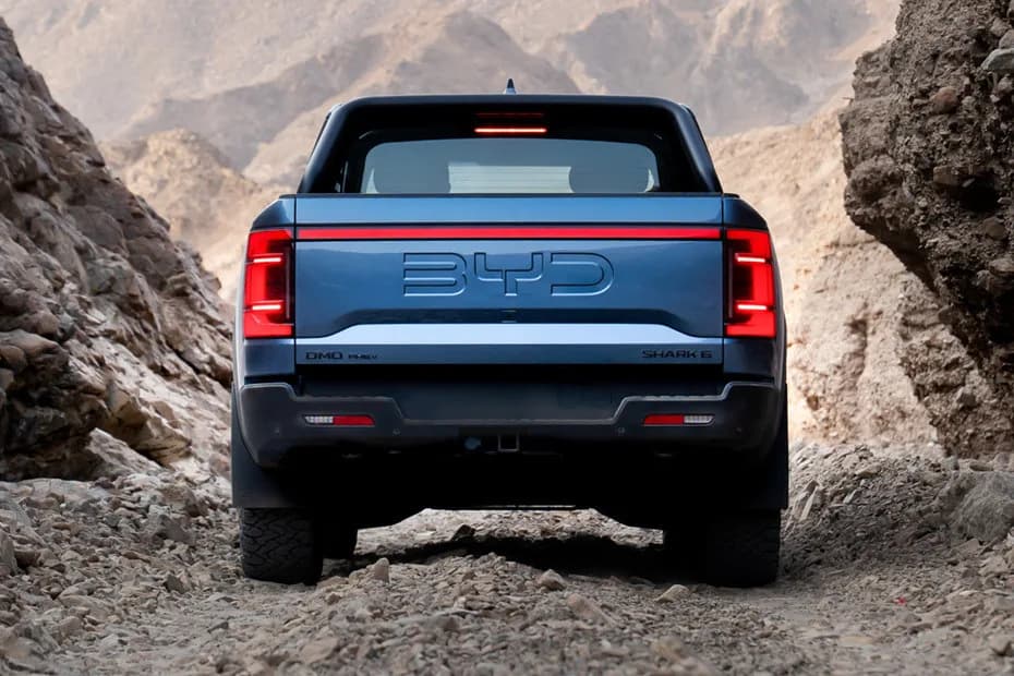 2026 BYD Shark 6 High Trim PHEV Pickup New Car gallery